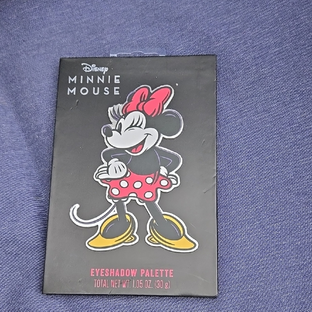Disney Minnie Mouse Eyeshadow Palette Full Size 12 Colors